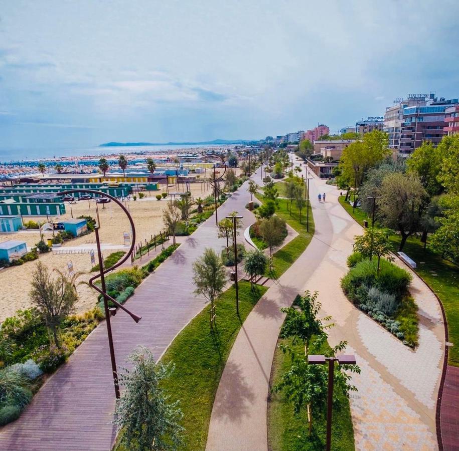 Hotel Villa Cristina Римини Экстерьер фото